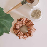 KOOSHOO scrunchie set in cappuccino. Flat lay of face mask and morning skincare routine #color_cappuccino